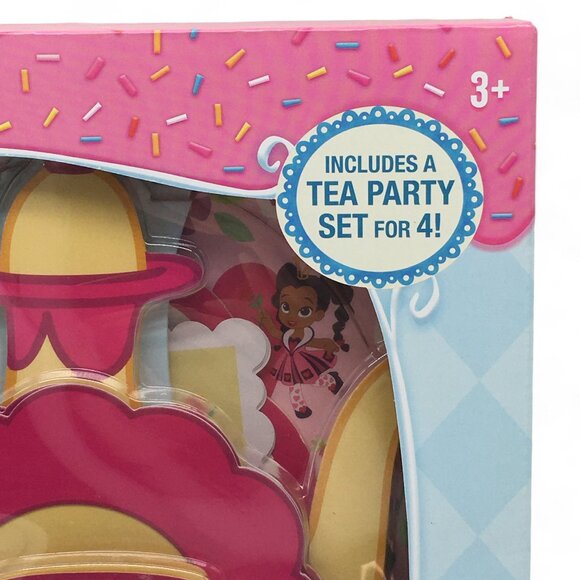 Disney Junior Alice's Wonderland Bakery 35 Piece TEA PARTY Playset for 4 - NEW - Picture 3 of 7